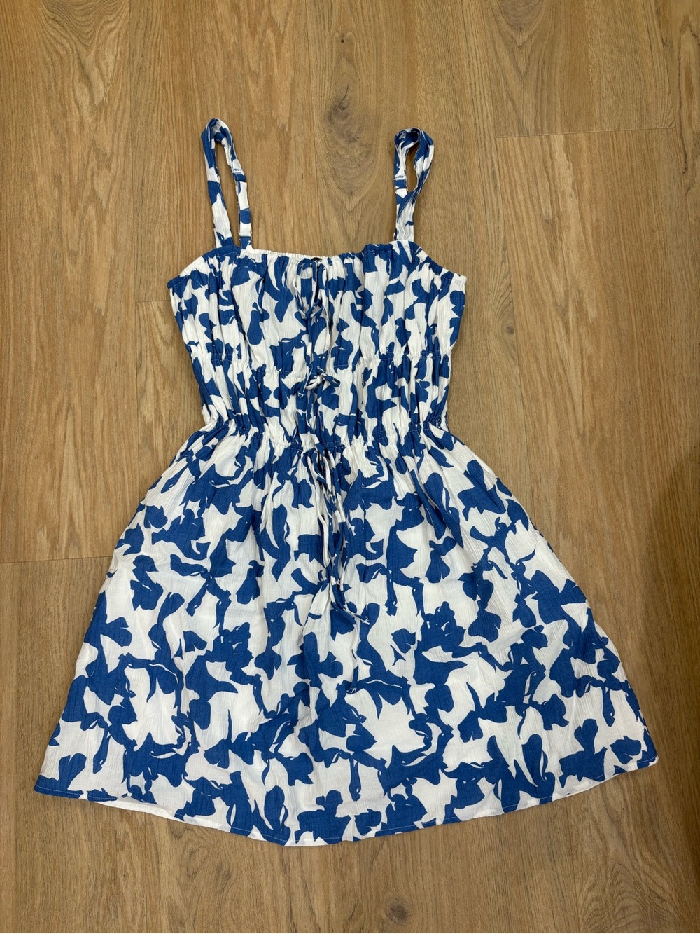 Abercrombie & Fitch Blue and White Floral Dress